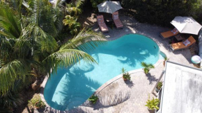 The Ave House- Private Oasis Retreat W/heated Pool